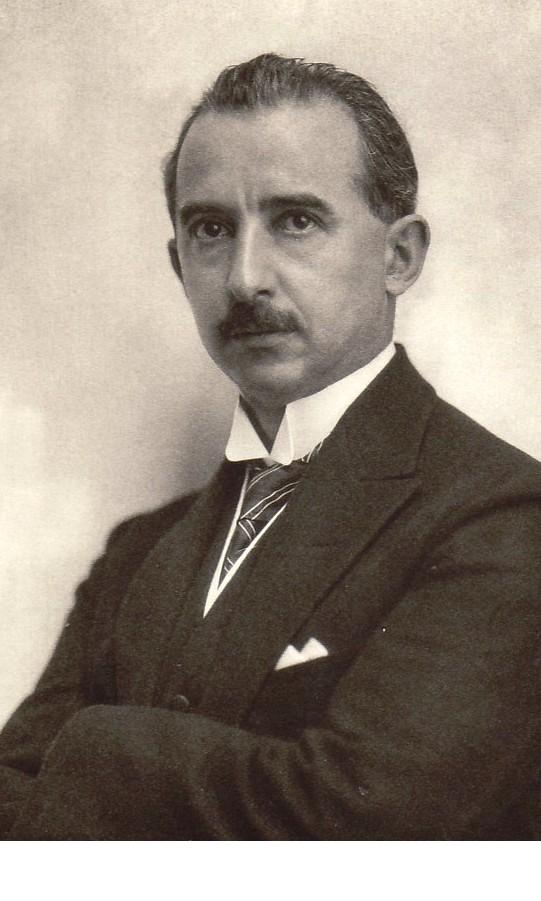 �smet �N�N� Kimdir